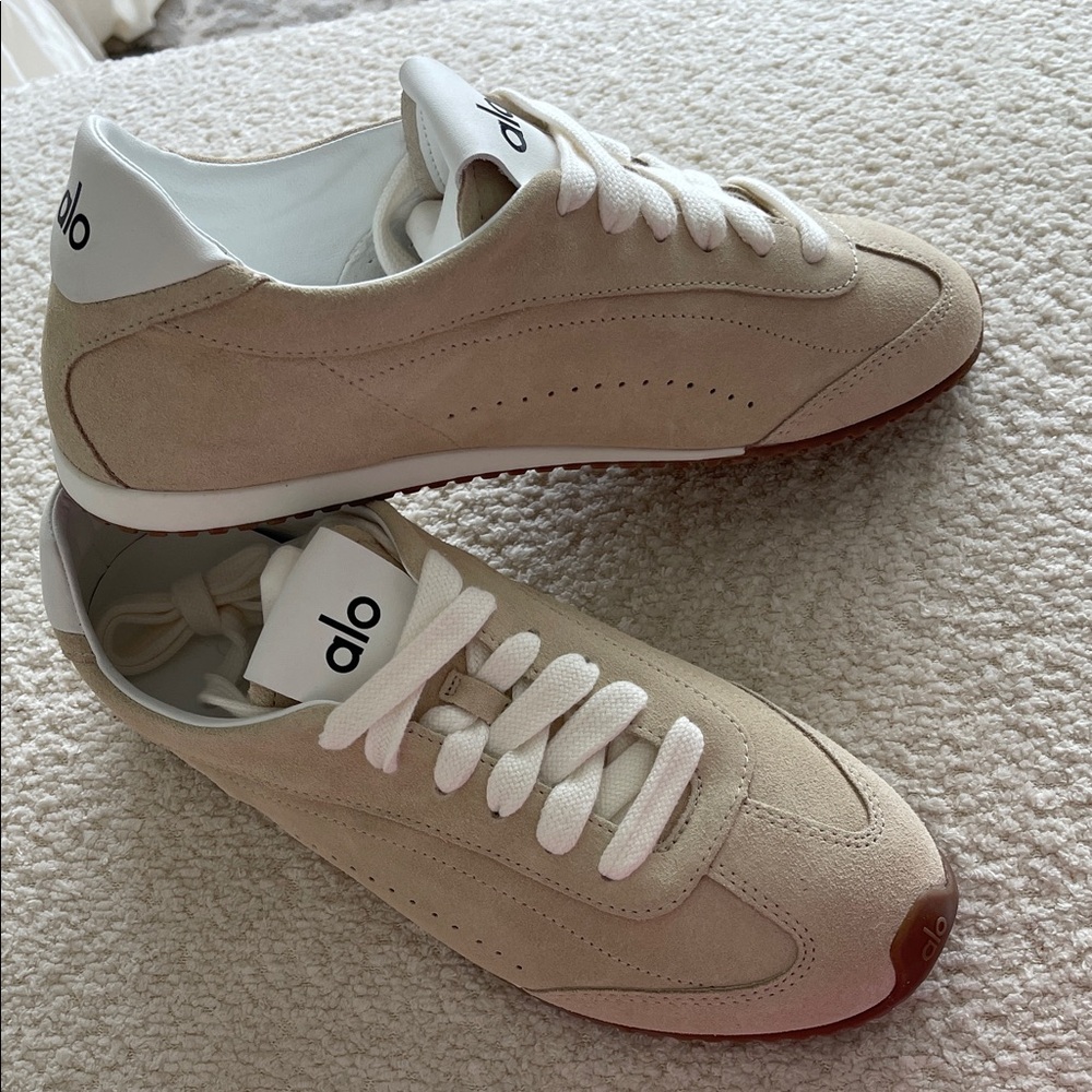 ALO Yoga Beige Athletic Shoes